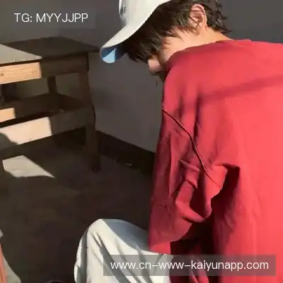 郁侃娓